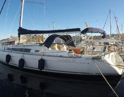 Bénéteau Oceanis 37